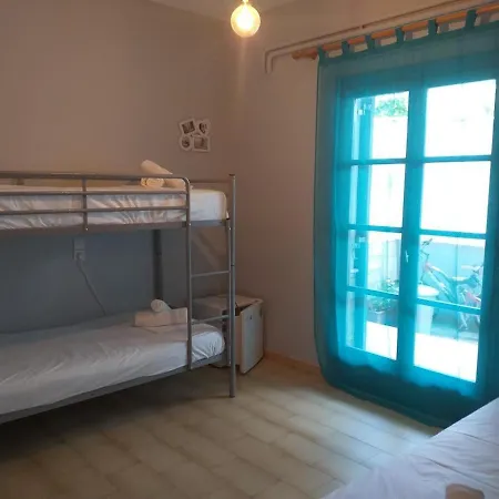 Pelican House * Skiathos Town