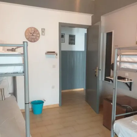 Pelican House Apartment